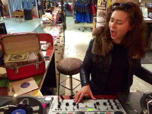 11210215_978176752201542_2107419683_n